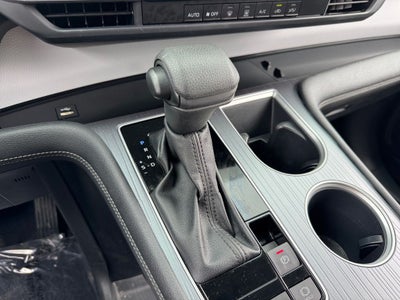 2025 Toyota Sienna LE 8 Passenger