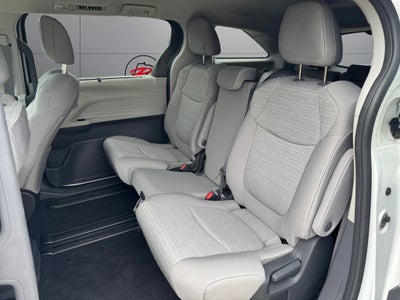 2023 Toyota Sienna LE 8 Passenger