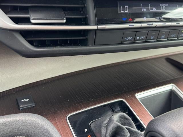2023 Toyota Sienna LE 8 Passenger