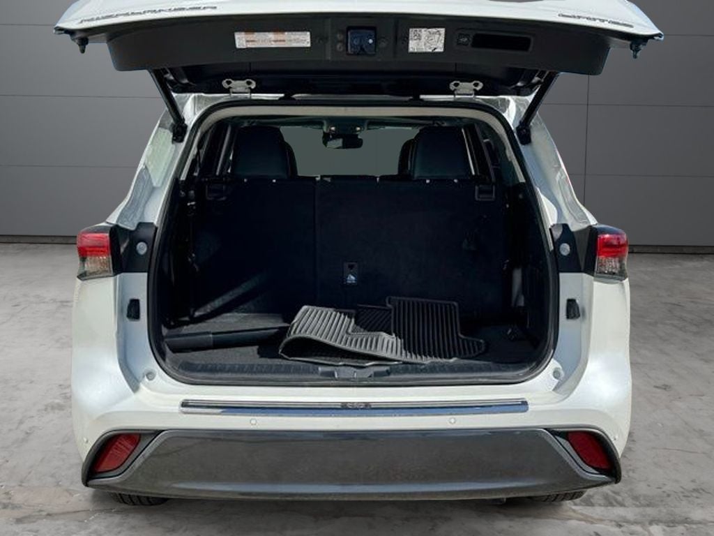 2023 Toyota Highlander Hybrid Limited AWD