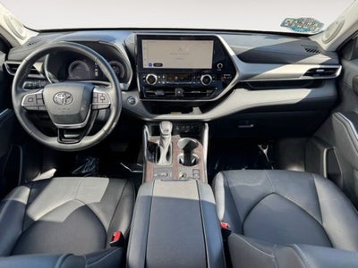 2023 Toyota Highlander Hybrid Limited AWD