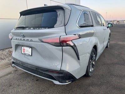 2024 Toyota Sienna XSE 7 Passenger
