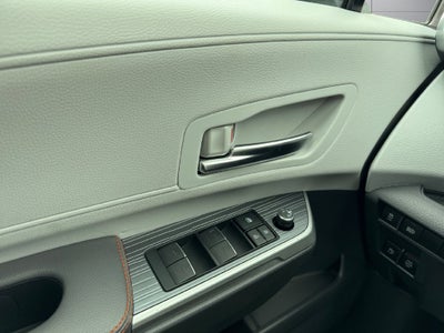 2021 Toyota Sienna XSE 7 Passenger