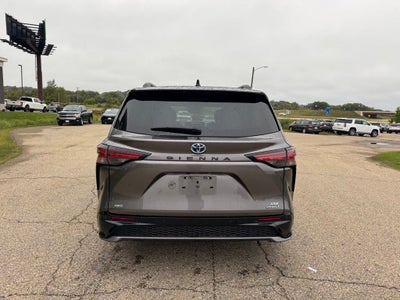 2021 Toyota Sienna XSE 7 Passenger