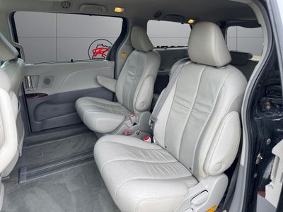 2011 Toyota Sienna XLE FWD