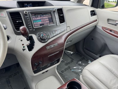 2011 Toyota Sienna XLE FWD