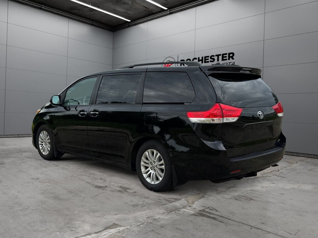 2011 Toyota Sienna XLE FWD