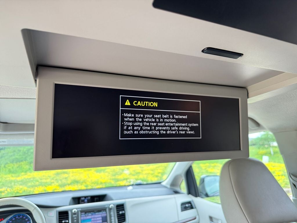2011 Toyota Sienna XLE FWD