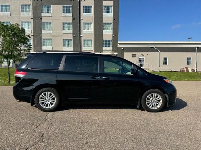 2011 Toyota Sienna XLE FWD
