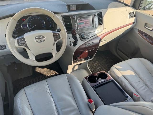 2011 Toyota Sienna XLE FWD