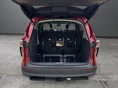 2023 Toyota Sienna XLE 7 Passenger