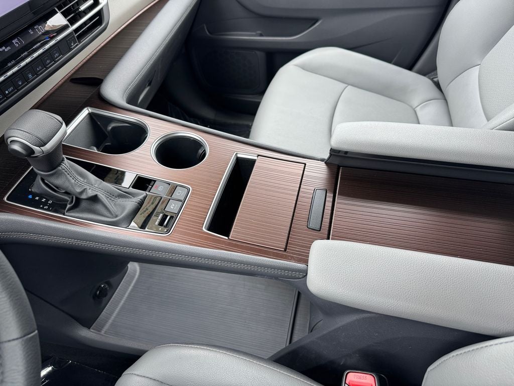 2023 Toyota Sienna XLE 7 Passenger