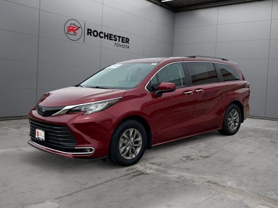 2023 Toyota Sienna XLE 7 Passenger