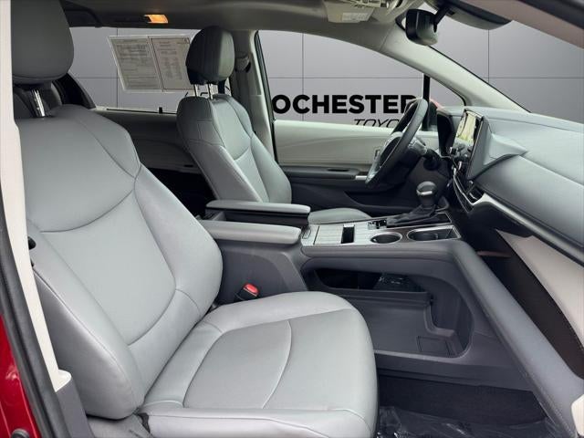 2023 Toyota Sienna XLE 7 Passenger