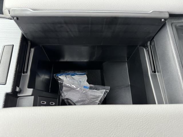 2025 Toyota Sienna XLE 8 Passenger