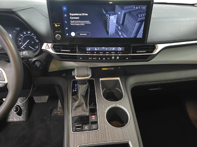 2025 Toyota Sienna XLE 8 Passenger