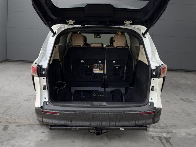 2022 Toyota Sienna XLE 8 Passenger