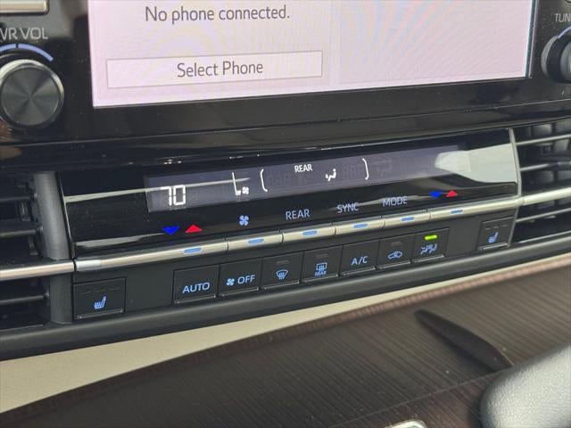 2022 Toyota Sienna XLE 8 Passenger