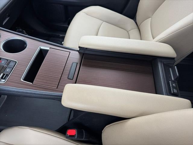 2022 Toyota Sienna XLE 8 Passenger