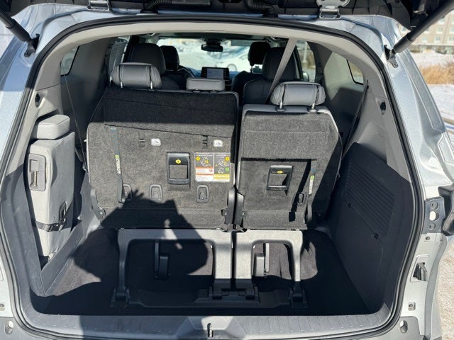 2024 Toyota Sienna XLE 8 Passenger