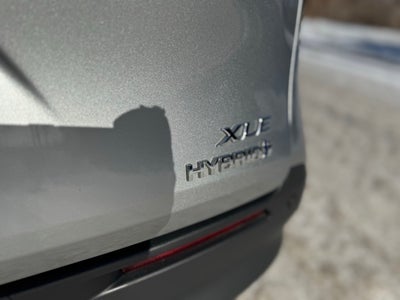 2024 Toyota Sienna XLE 8 Passenger