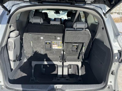 2024 Toyota Sienna XLE 8 Passenger