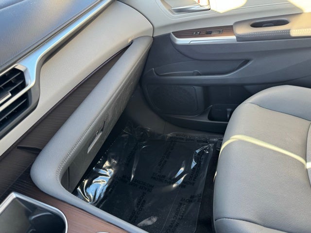 2024 Toyota Sienna XLE 8 Passenger