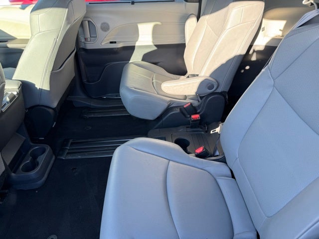 2024 Toyota Sienna XLE 8 Passenger