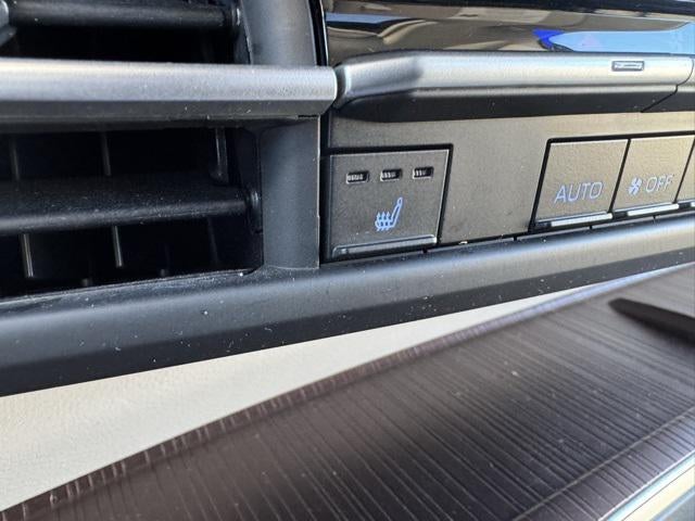 2024 Toyota Sienna XLE 8 Passenger