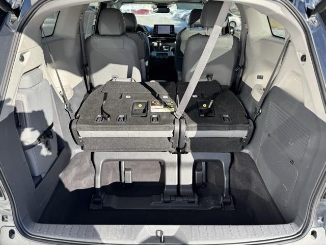 2024 Toyota Sienna XLE 8 Passenger