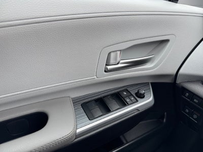 2025 Toyota Sienna XLE 8 Passenger