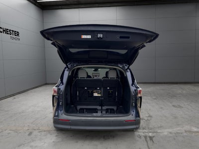 2025 Toyota Sienna XLE 8 Passenger