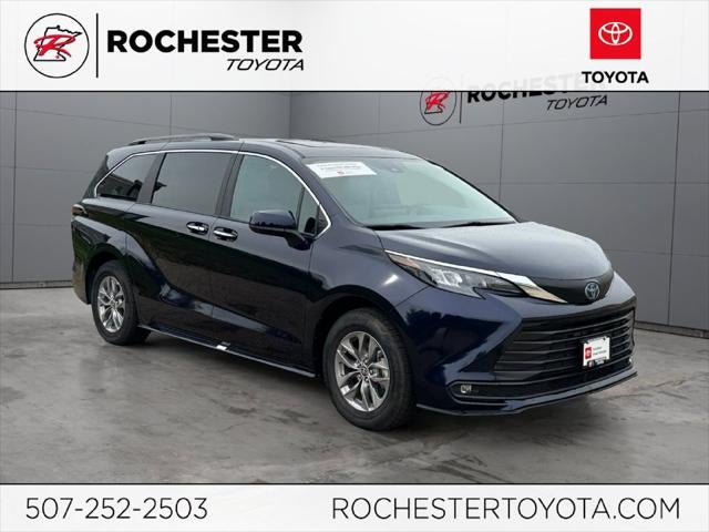 2025 Toyota Sienna XLE 8 Passenger