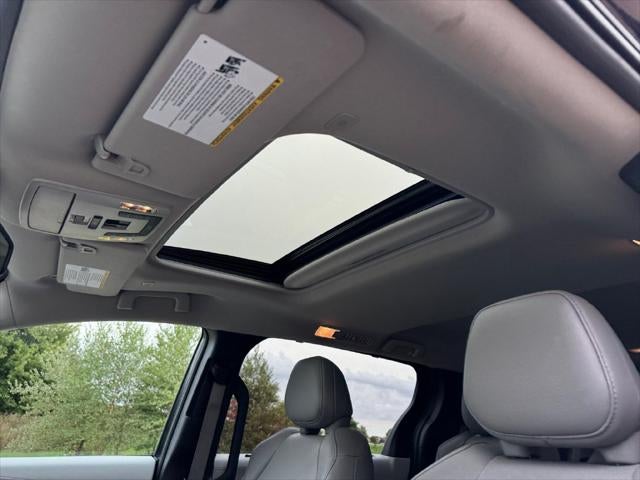 2025 Toyota Sienna XLE 8 Passenger