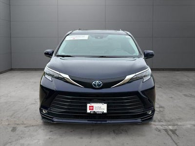 2025 Toyota Sienna XLE 8 Passenger