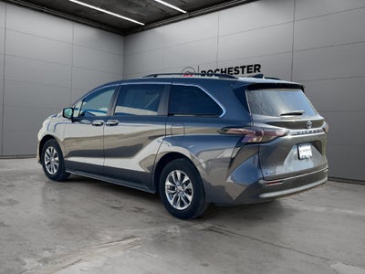 2025 Toyota Sienna XLE 7 Passenger