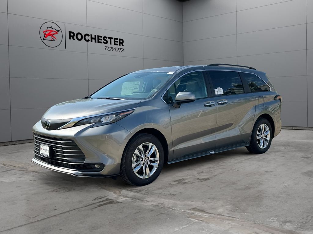 2026 Toyota Sienna XLE 7 Passenger