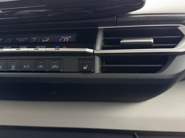 2023 Toyota Sienna XLE 7 Passenger