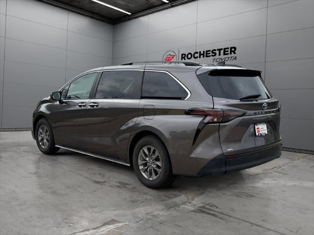 2023 Toyota Sienna XLE 7 Passenger