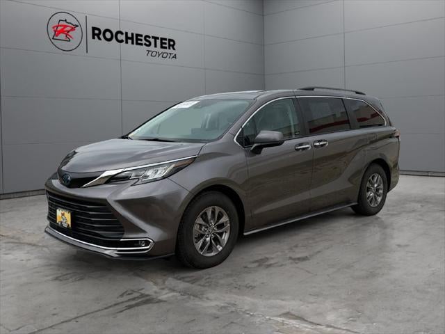 2023 Toyota Sienna XLE 7 Passenger