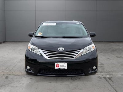 2017 Toyota Sienna XLE 8 Passenger