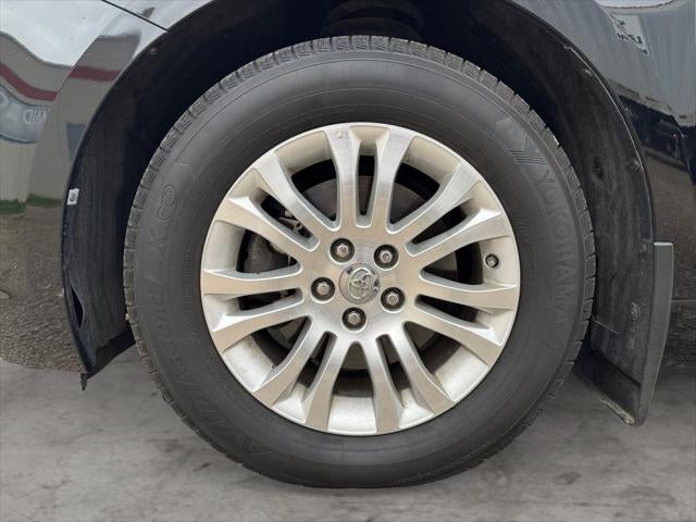 2017 Toyota Sienna XLE 8 Passenger
