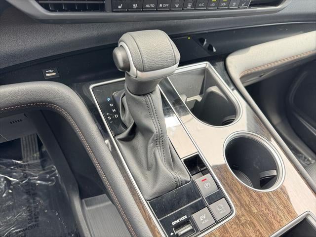 2025 Toyota Sienna Limited 7 Passenger