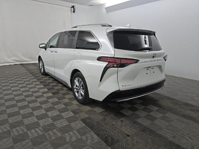 2025 Toyota Sienna Limited 7 Passenger
