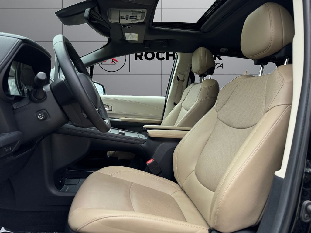 2023 Toyota Sienna Limited 7 Passenger