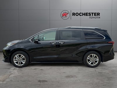 2023 Toyota Sienna Limited 7 Passenger