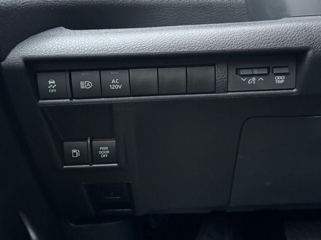 2025 Toyota Sienna Limited 7 Passenger