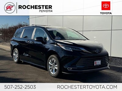 2023 Toyota Sienna Limited 7 Passenger