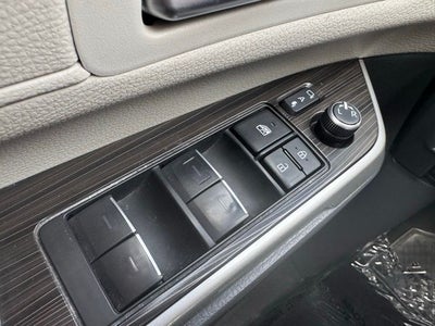 2023 Toyota Sienna Limited 7 Passenger