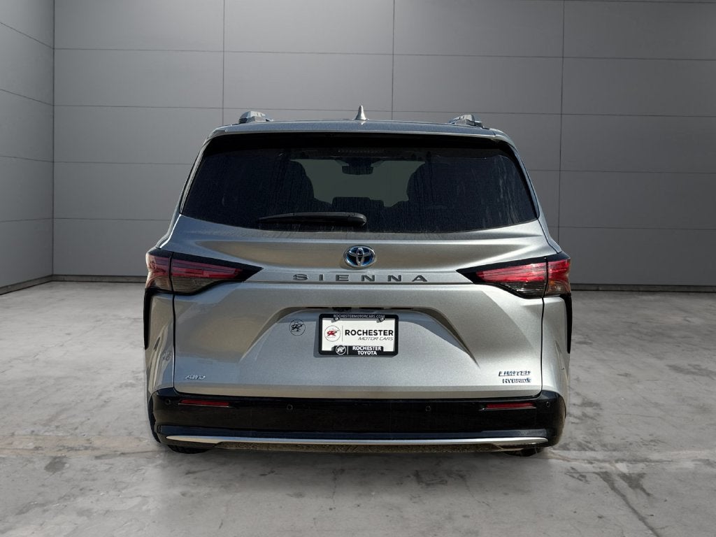 2023 Toyota Sienna Limited 7 Passenger